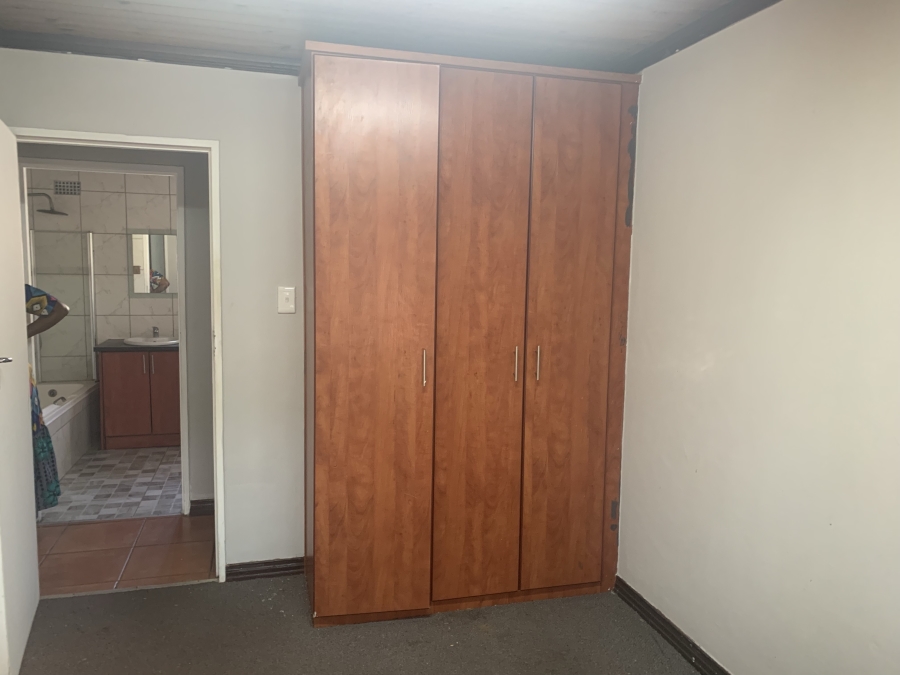 6 Bedroom Property for Sale in Table View Western Cape
